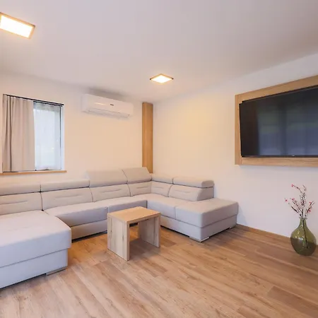 Apartment Savica *