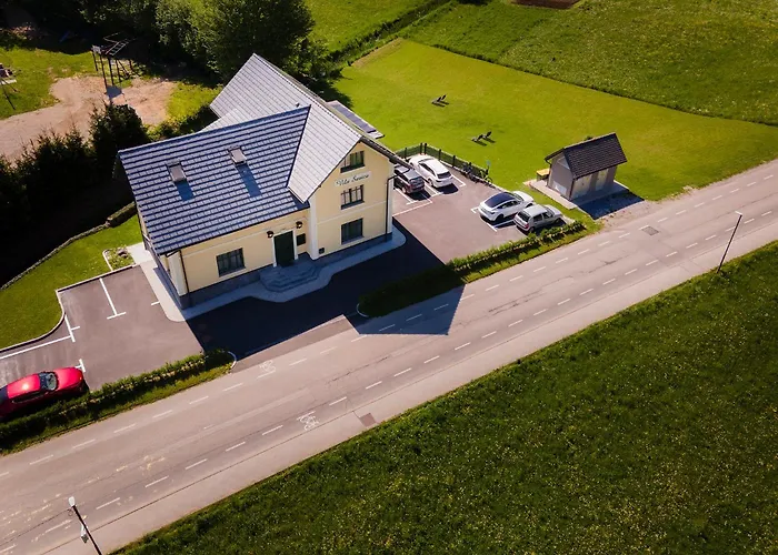 Savica アパート ブレッド